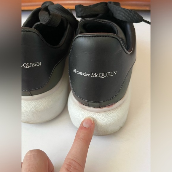 Alexander McQueen Oversized Sneakers in Gray Iridescent Women’s Size 38.5/8.5 - Picture 12 of 16